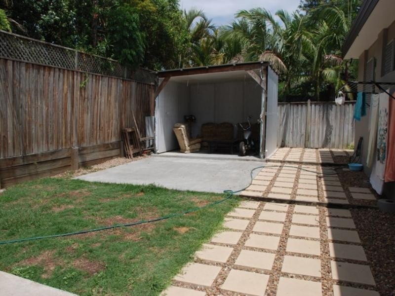 20 Raymond Avenue, Bundall QLD 4217