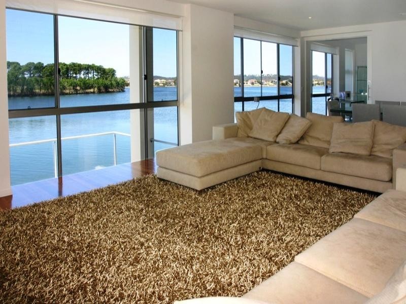 Villa2/255 Varsity Parade, Varsity Lakes QLD 4227