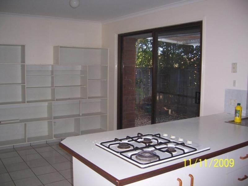 1 Altissimo Close, Varsity Lakes QLD 4227