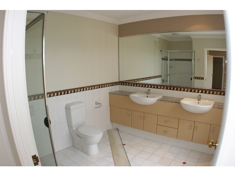 6/117 Palm Meadows Drive, Carrara QLD 4211