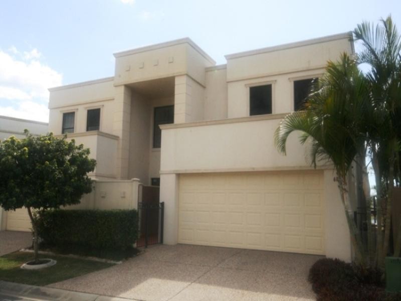 67/117 Palm Meadows Drive, Carrara QLD 4211