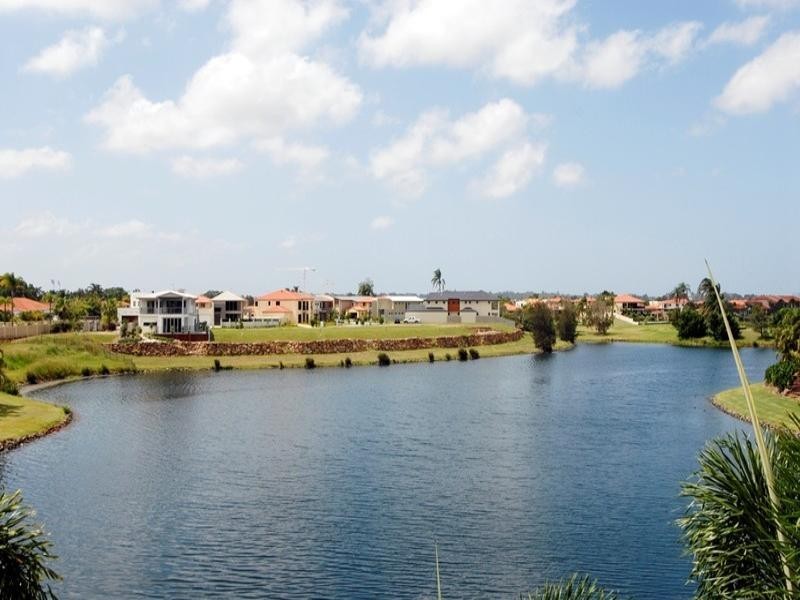 67/117 Palm Meadows Drive, Carrara QLD 4211