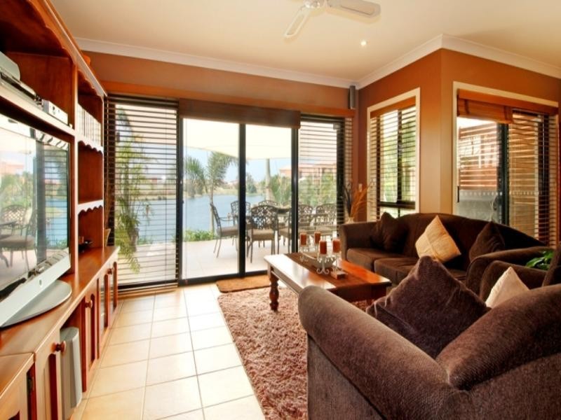 67/117 Palm Meadows Drive, Carrara QLD 4211