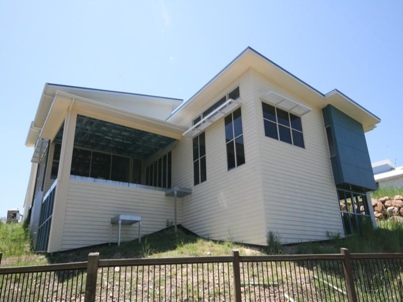 12 Grampian Court, Reedy Creek QLD 4227