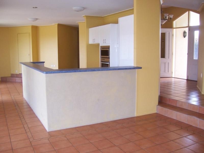 27 Baileys Road, Tallai QLD 4213