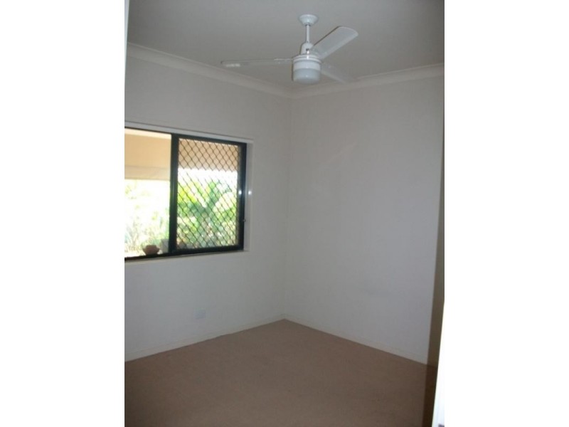 25 Palma Crescent, Varsity Lakes QLD 4227