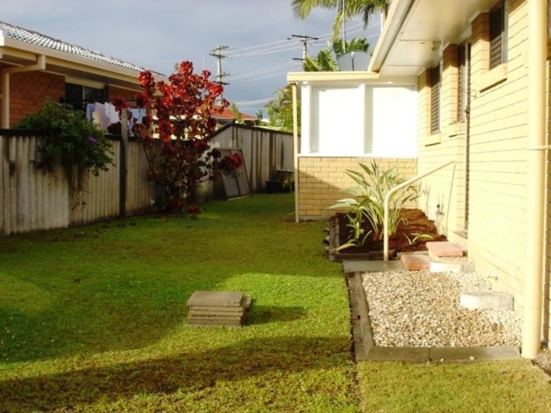 5 Egret Avenue, Burleigh Heads QLD 4220