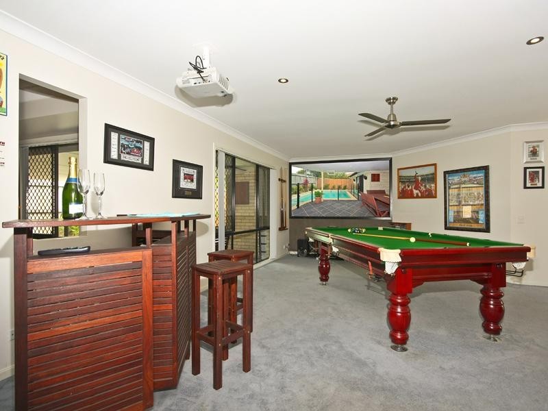 18 Camphorwood Court, Robina QLD 4226