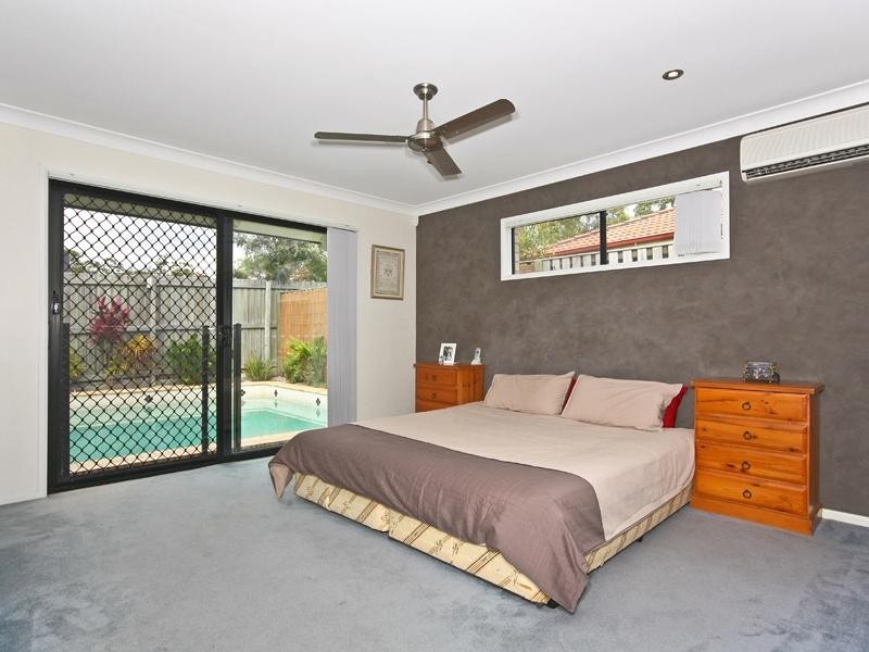 18 Camphorwood Court, Robina QLD 4226