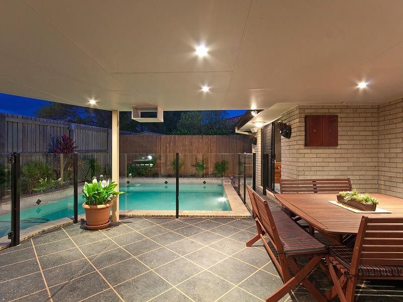 18 Camphorwood Court, Robina QLD 4226