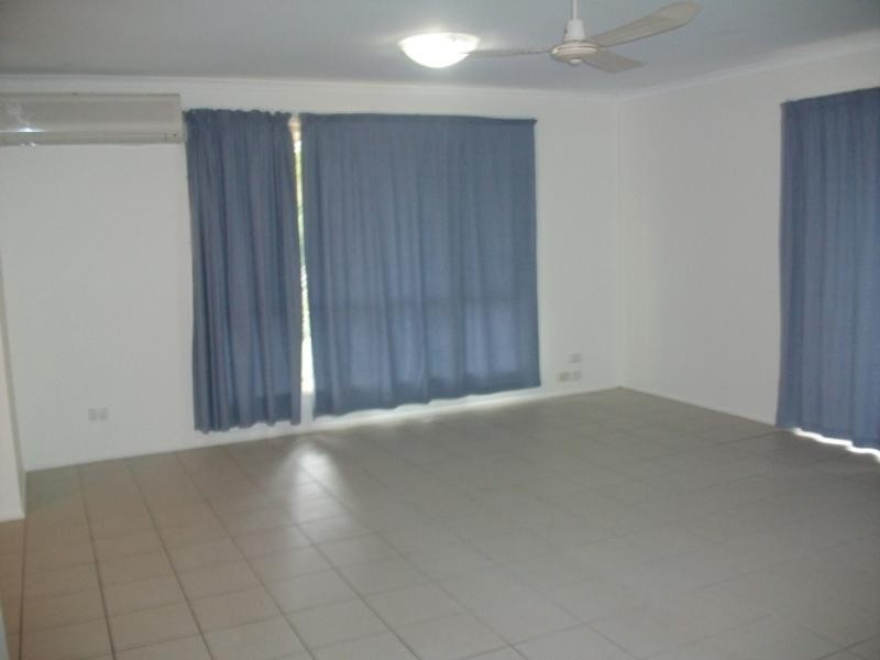 47 Glenside Drive, Robina QLD 4226