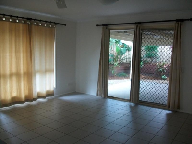 47 Glenside Drive, Robina QLD 4226