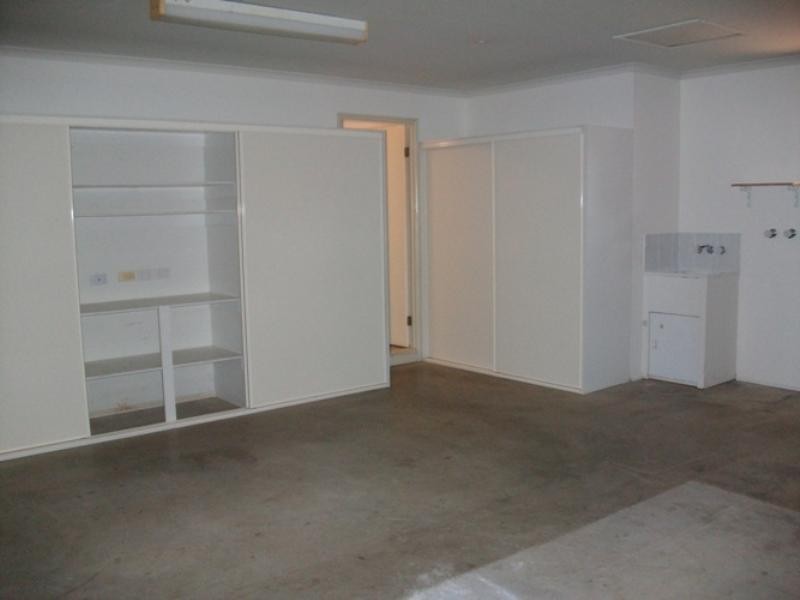 47 Glenside Drive, Robina QLD 4226