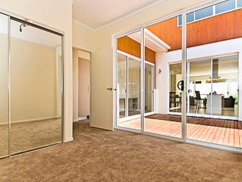 4/15 Andromeda Parade, Robina QLD 4226