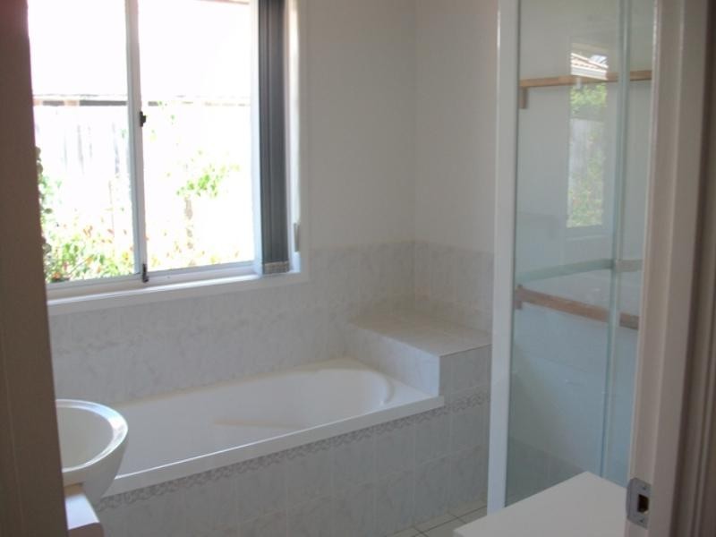 17 Breakwater Street, Robina QLD 4226