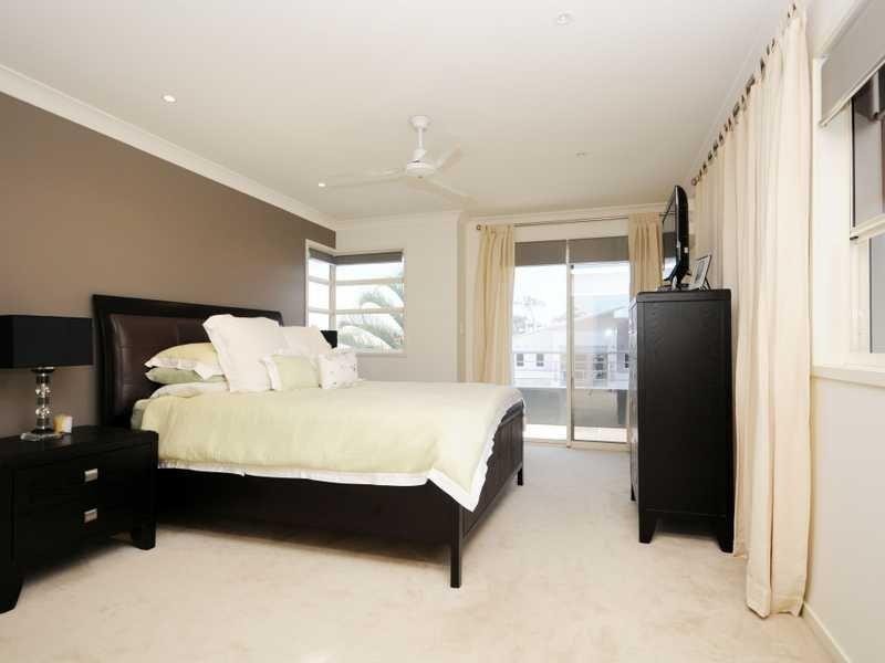 7 St Paul Crescent, Varsity Lakes QLD 4227