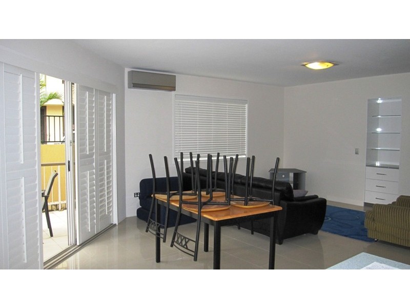 1/192 Ferny Avenue, Surfers Paradise QLD 4217
