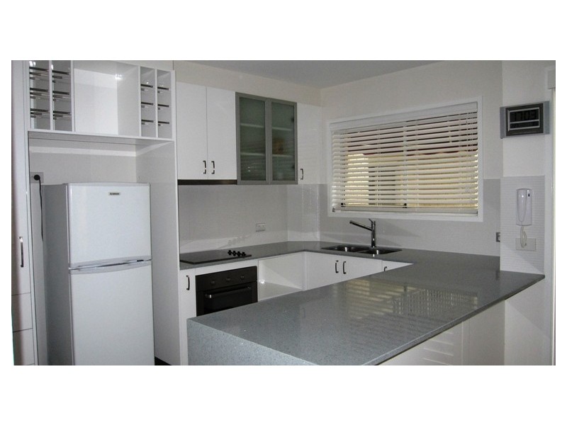 1/192 Ferny Avenue, Surfers Paradise QLD 4217
