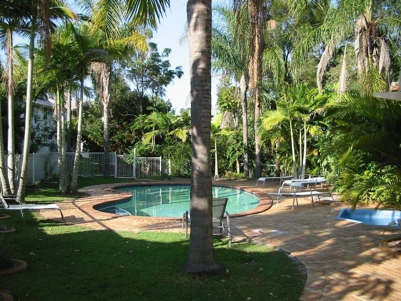 9/51 Cottesloe Drive, Robina QLD 4226