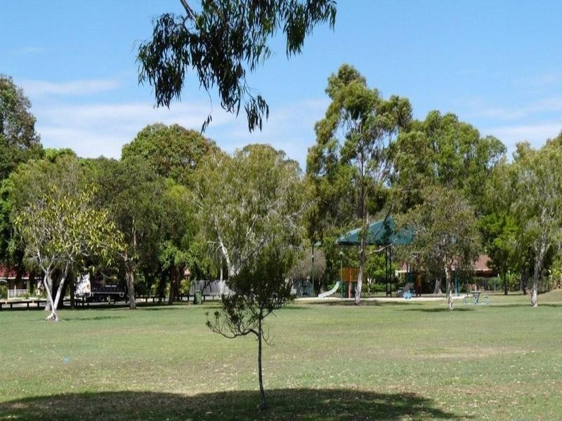 8 Violet Court, Miami QLD 4220