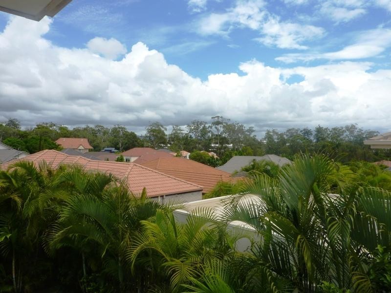 10 Pine Valley Drive, Robina QLD 4226