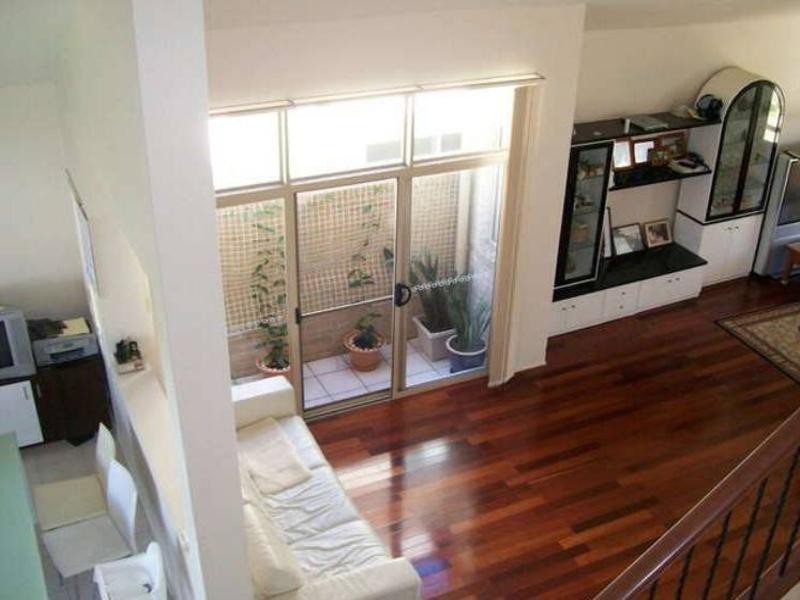 5 Cezaire Avenue, Varsity Lakes QLD 4227