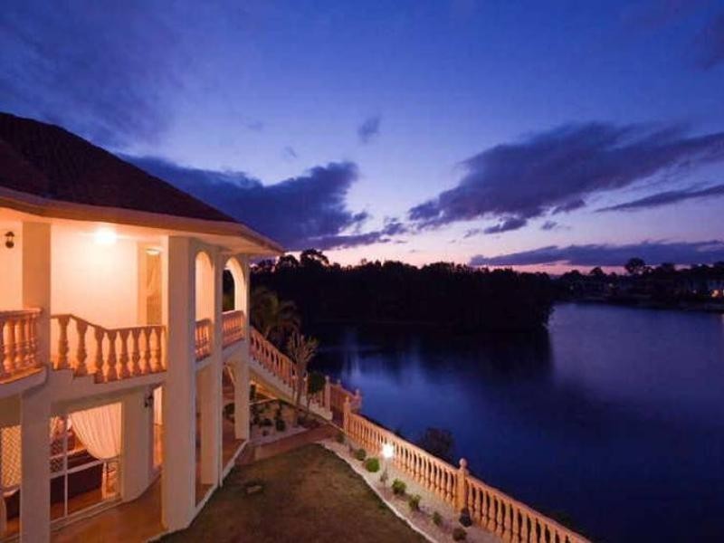 9 Blakehurst Place, Robina QLD 4226