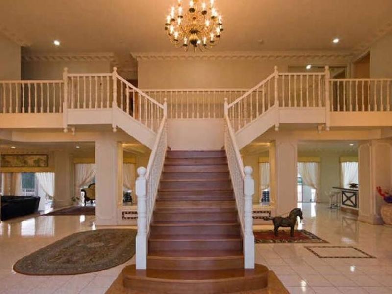 9 Blakehurst Place, Robina QLD 4226