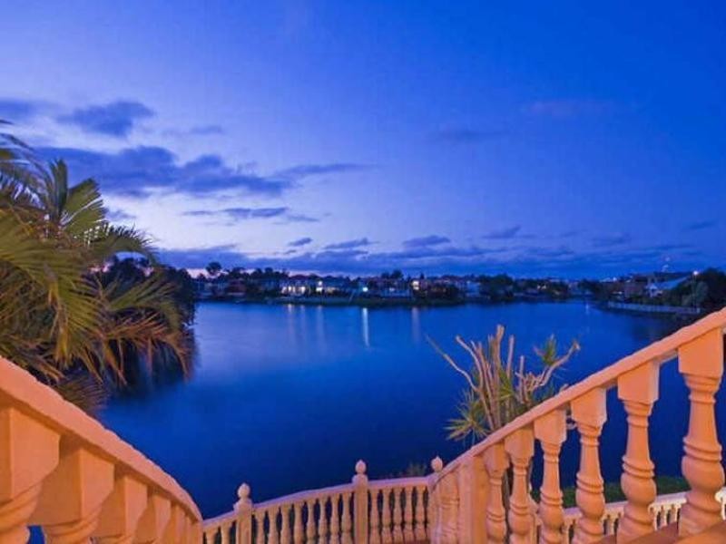 9 Blakehurst Place, Robina QLD 4226