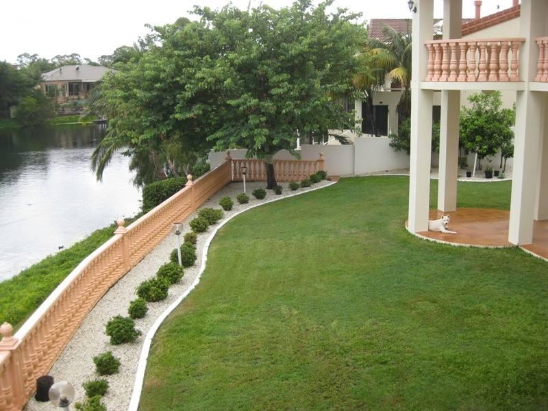 9 Blakehurst Place, Robina QLD 4226