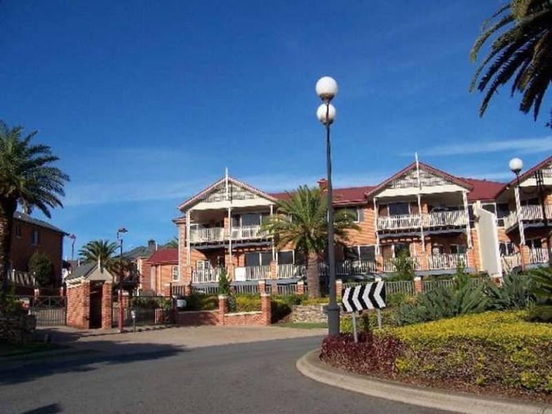 37/55 Paradise Springs Avenue, Robina QLD 4226