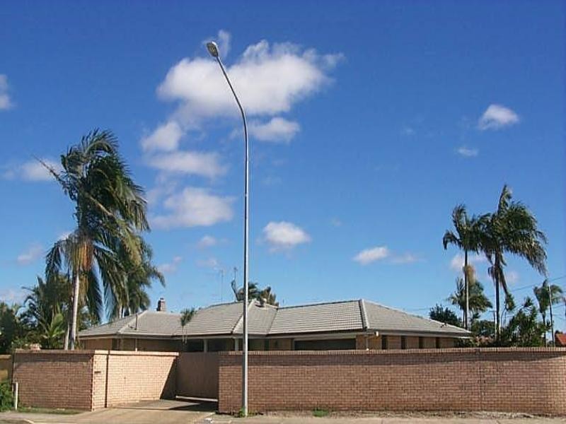 22 Bermuda Street, Broadbeach Waters QLD 4218