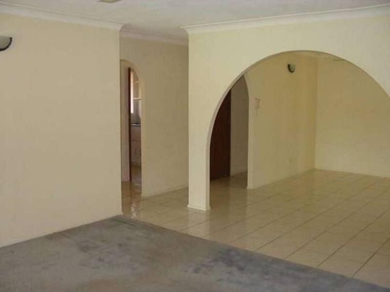 22 Bermuda Street, Broadbeach Waters QLD 4218