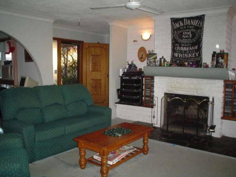 22 Bermuda Street, Broadbeach Waters QLD 4218