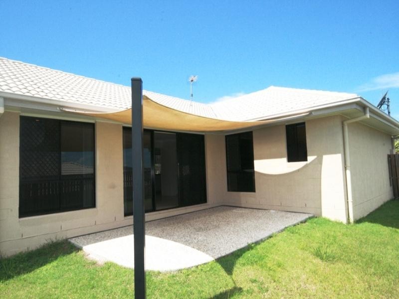 255 Universal Street, Oxenford QLD 4210