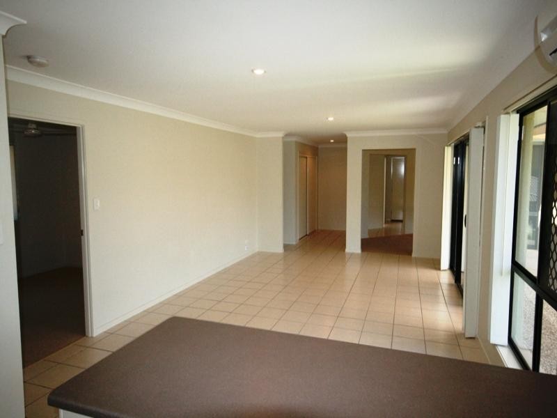 255 Universal Street, Oxenford QLD 4210