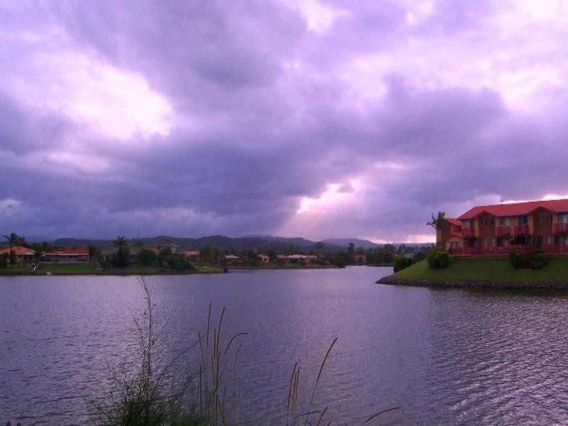 5 Silvabank Drive, Varsity Lakes QLD 4227