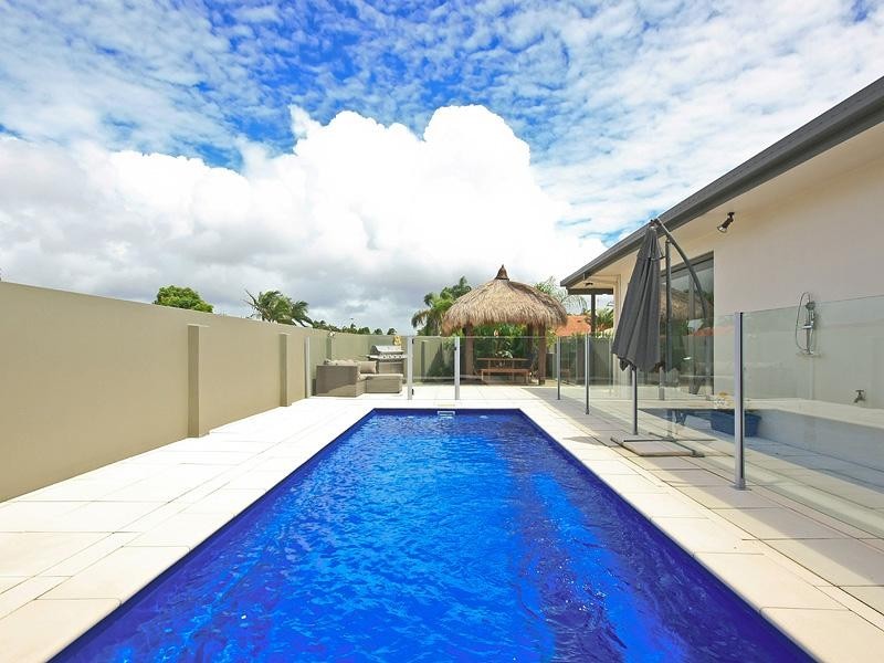 11 Razorbill Street, Burleigh Waters QLD 4220