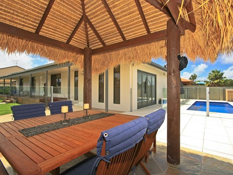 11 Razorbill Street, Burleigh Waters QLD 4220