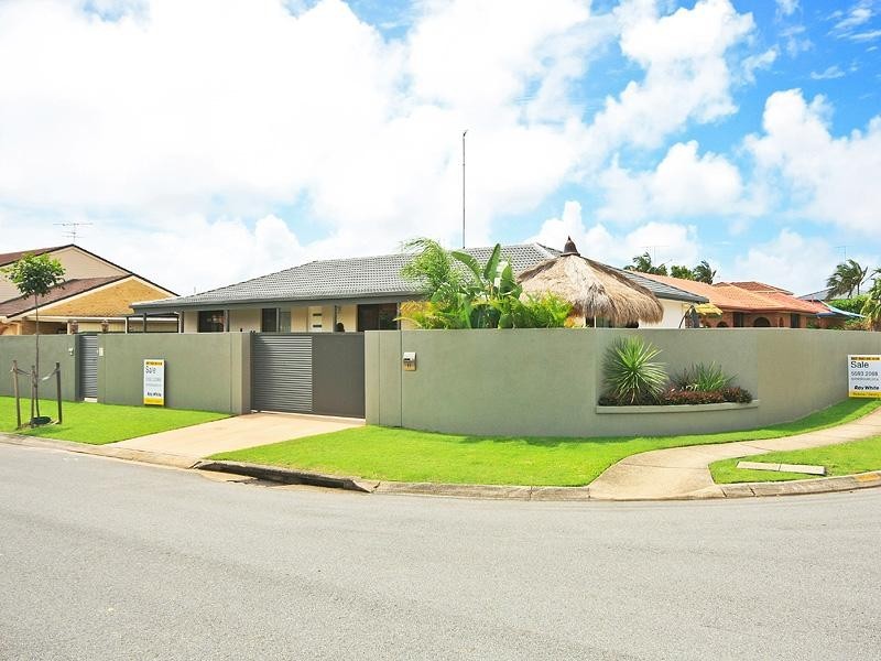 11 Razorbill Street, Burleigh Waters QLD 4220