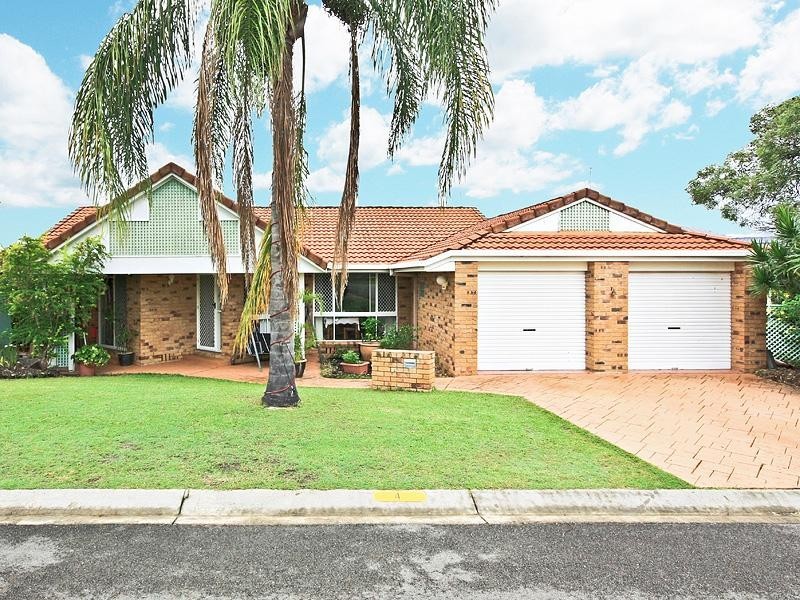 4 Bothwell Street, Robina QLD 4226