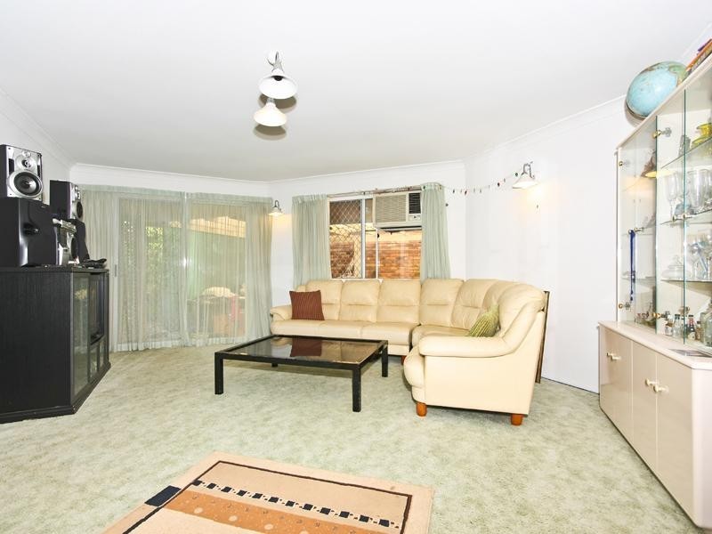 4 Bothwell Street, Robina QLD 4226