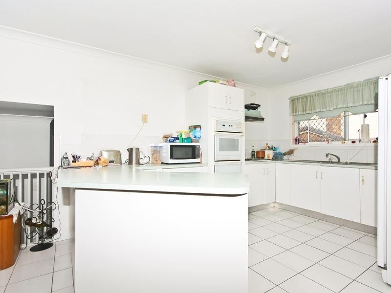 4 Bothwell Street, Robina QLD 4226