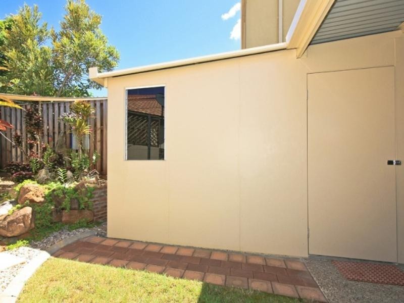 3/2 Duxton Drive, Varsity Lakes QLD 4227