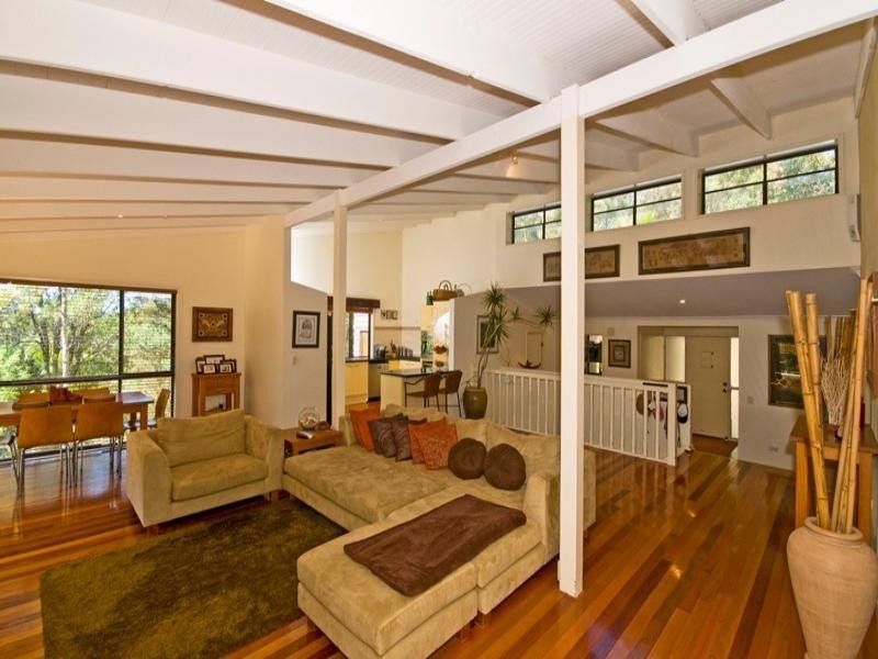 12 Cheshire Grove, Elanora QLD 4221