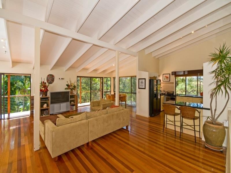 12 Cheshire Grove, Elanora QLD 4221