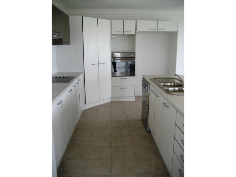 2/1 Maidenhair Place, Robina QLD 4226