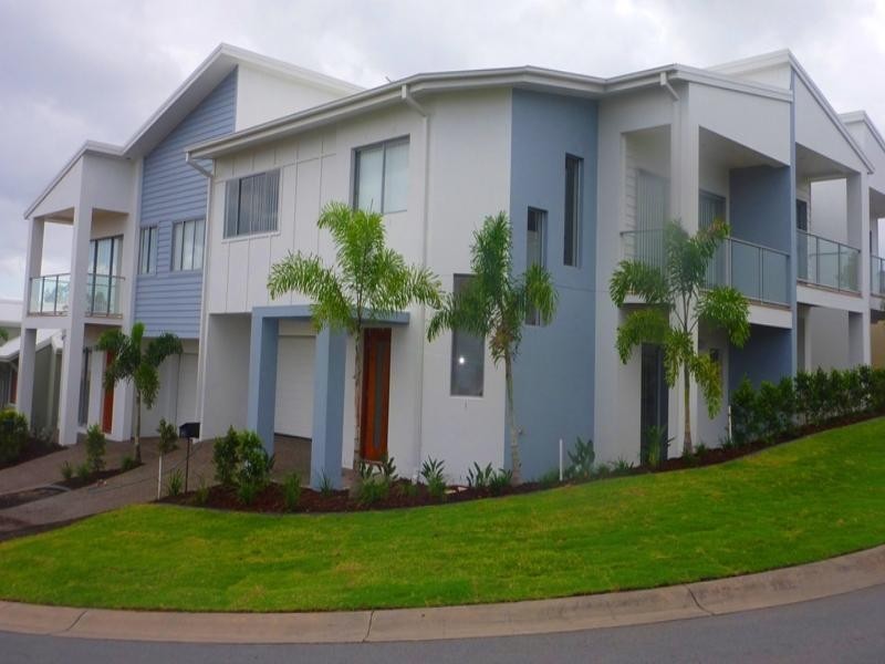 1-4 46 Bayswater Avenue, Varsity Lakes QLD 4227