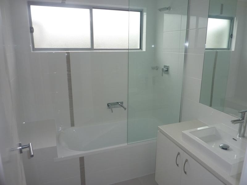 1-4 46 Bayswater Avenue, Varsity Lakes QLD 4227