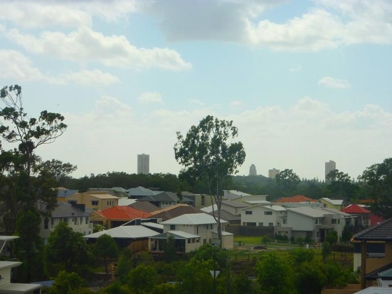 1-4 46 Bayswater Avenue, Varsity Lakes QLD 4227